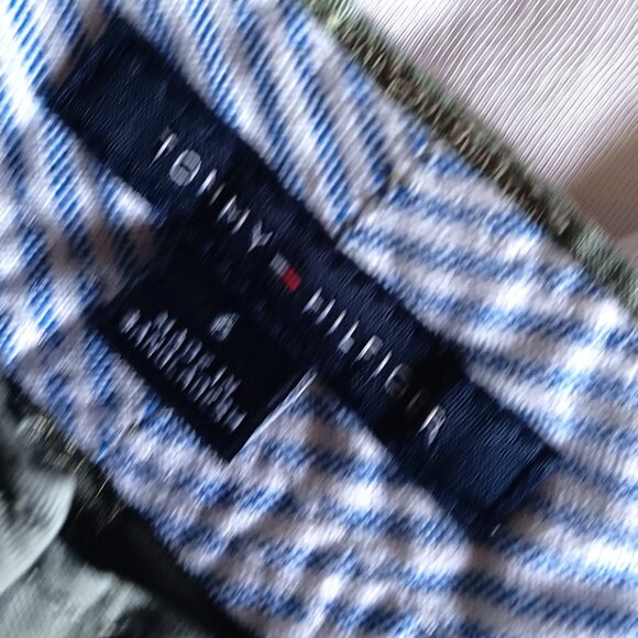 TOMMY HILFIGER HIGH-WAISTED GREEN COTTON KHAKI CARGO PANTS, SZ 6 - Picture 3 of 4